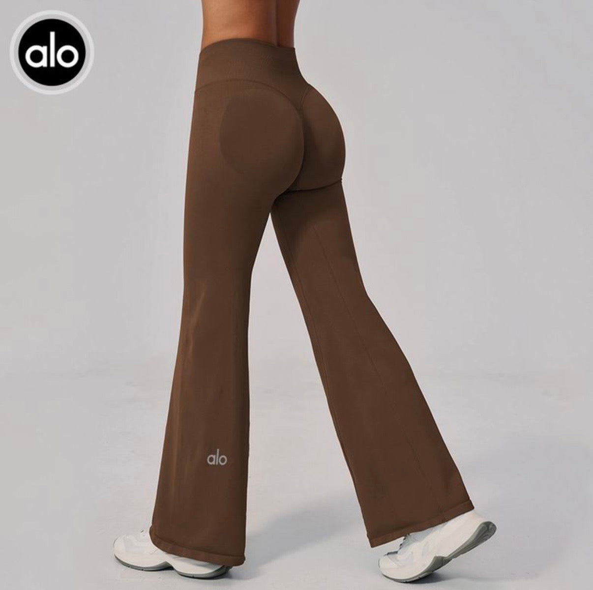 Alo Yoga - טייץ פעמון ארוך